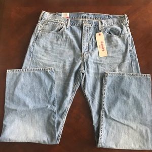NWT Men’s  Levi’s 569 38x33  Loose Straight Jeans